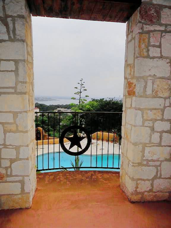 House La Hacienda Estates
