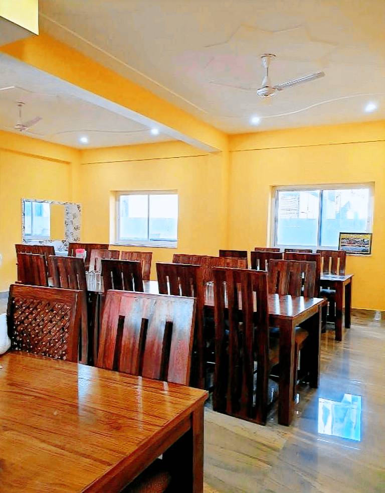 Hotel The Ganga Castle