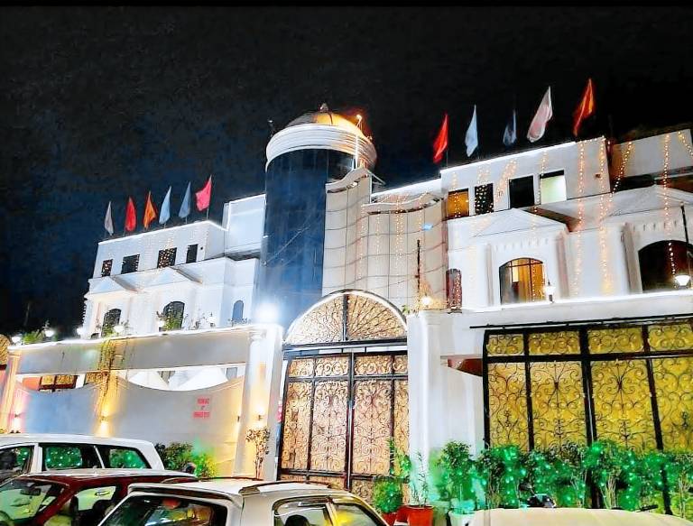 Hotel Mandakini Royale