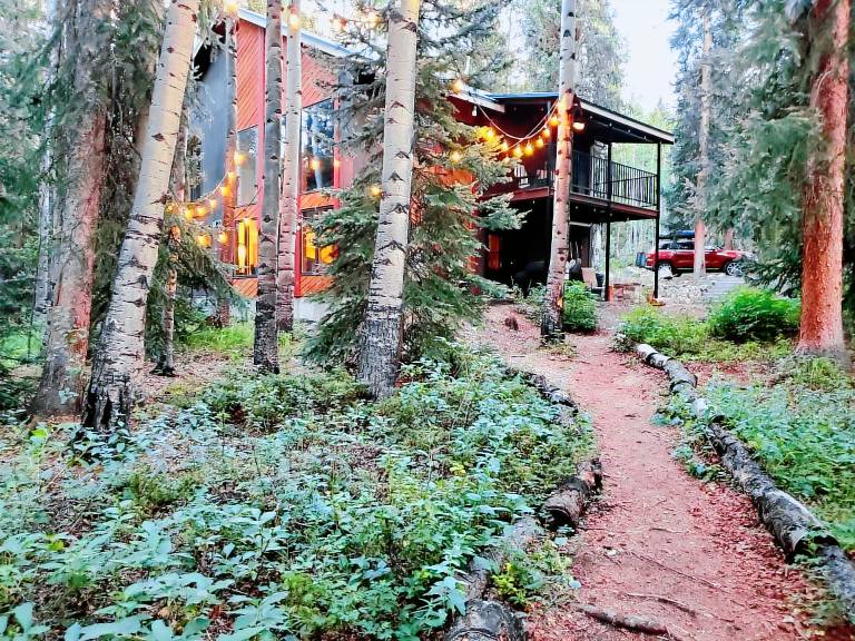 Cabin  Twin Lakes