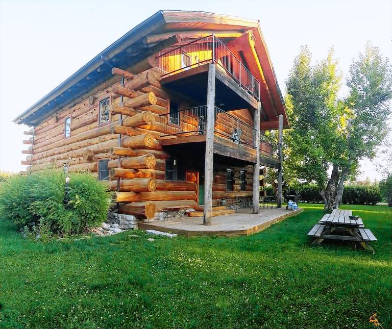 Lodge  Gallatin Gateway