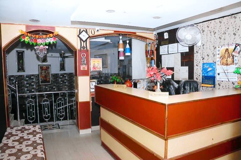Hotel Dharam Villa