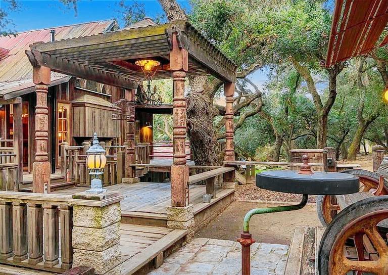 Farmhouse Lake Elsinore