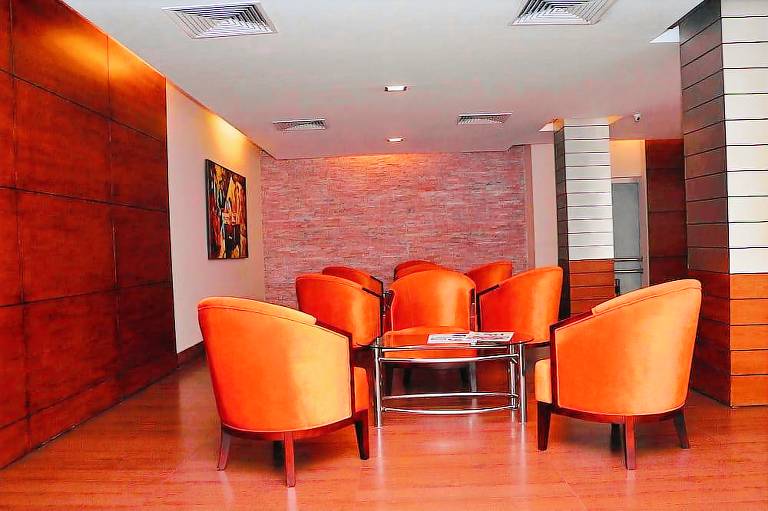 The Avenue Hotel and Suites