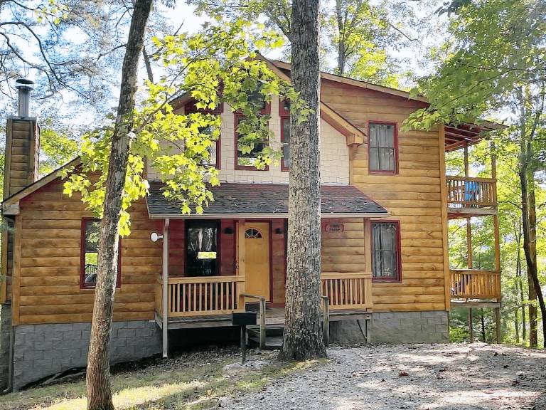 Cabin Natural Bridge State Resort Park