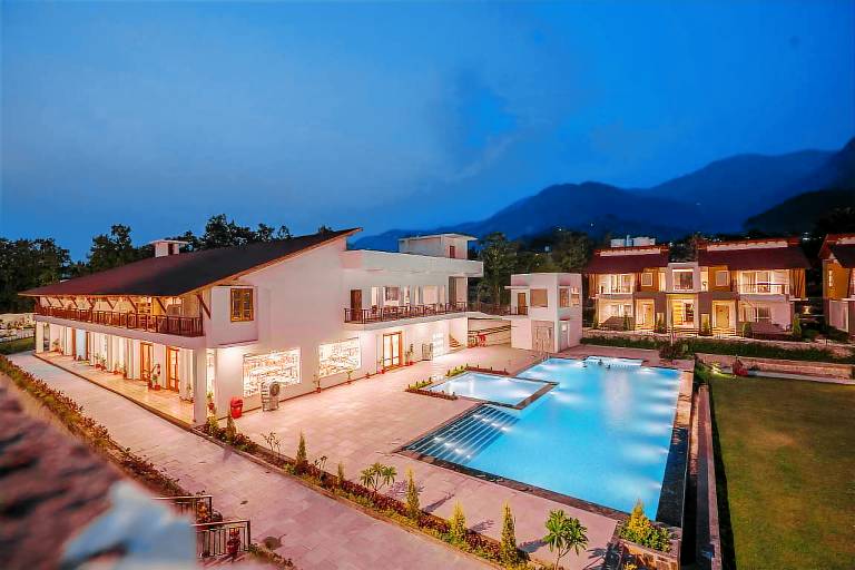 Evara Spa & Resort