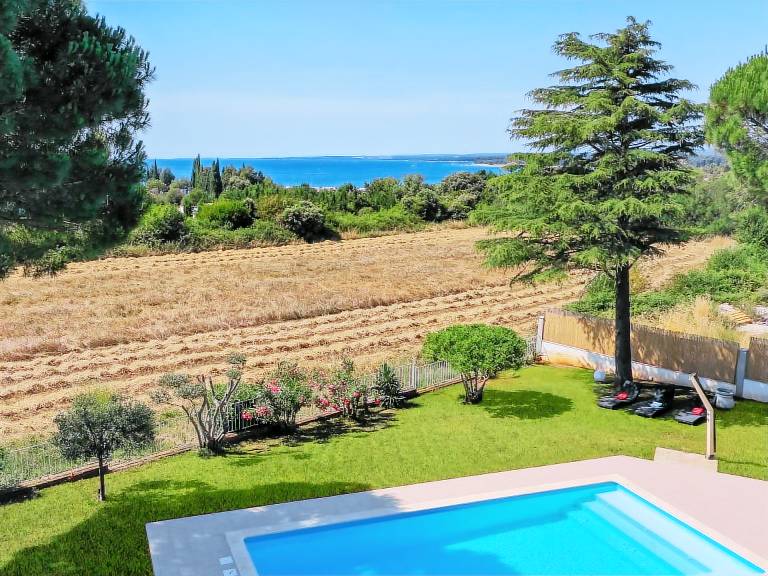 House with yard, terrace & private pool | Nature view - 1
