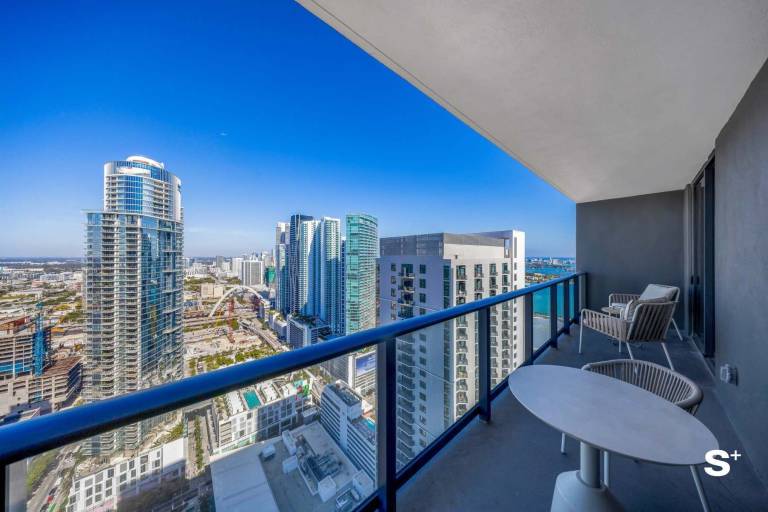 Condo  Downtown Miami