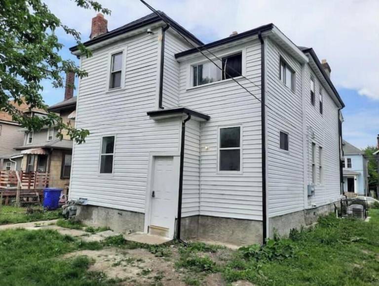 Apartment  Grove City