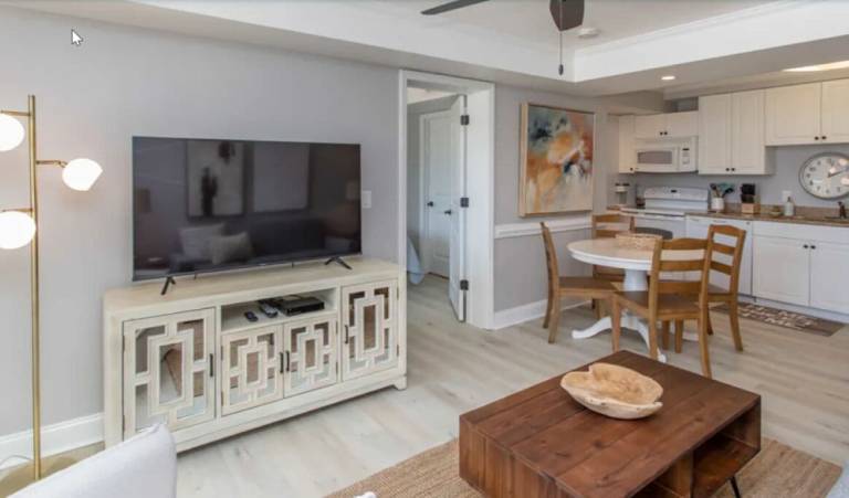 Condo Litchfield Beach