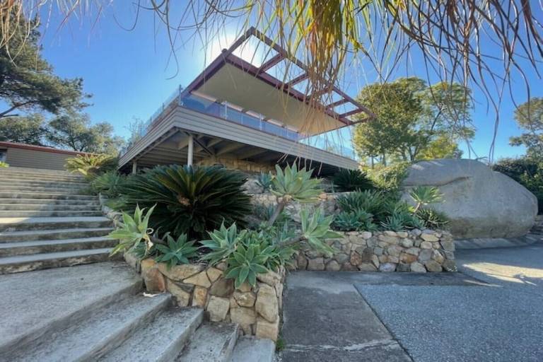 Villa  Escondido