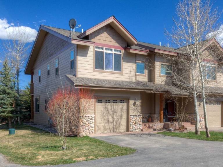 House  Big Sky