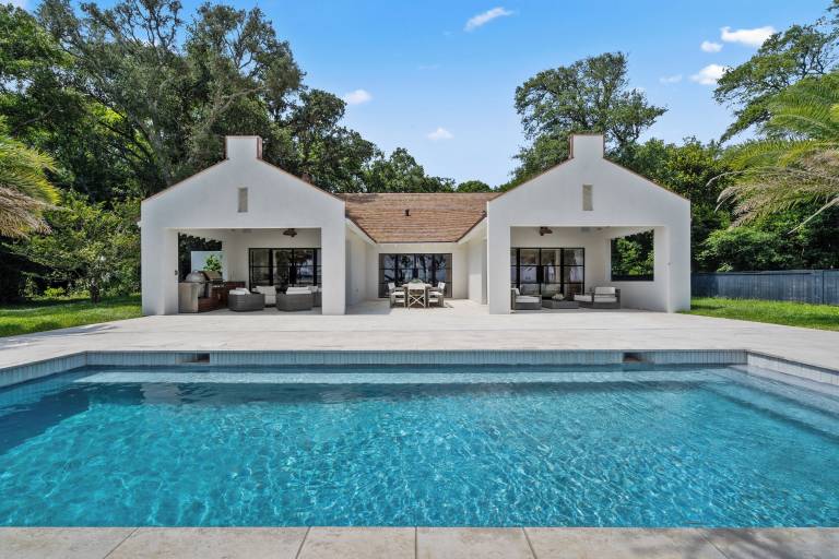 House Gulf Breeze