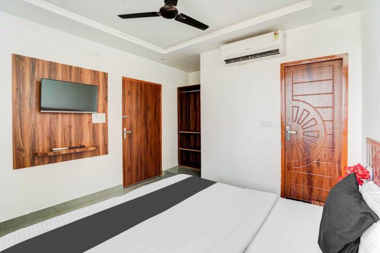 Collection O Sunrakh Road Vrindavan