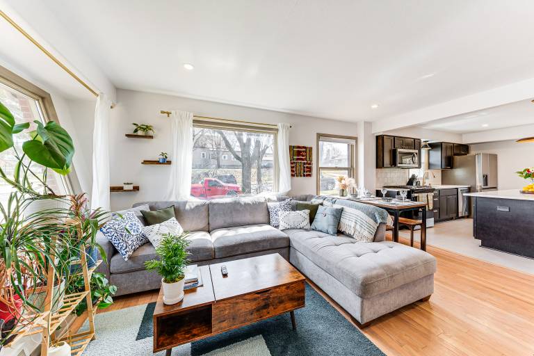 6 Mi to Summerfest Park Home w Game Room