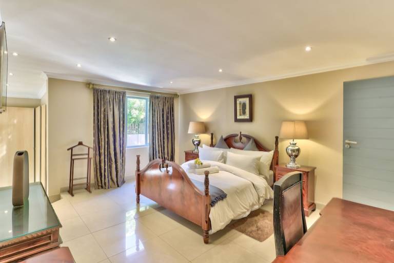Accommodation Rondebosch East