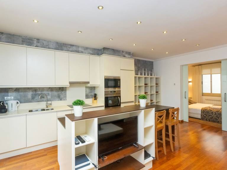 Family-oriented apartment | Near Casa Milà - 1