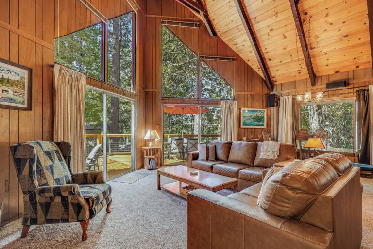 Cabin Arnold