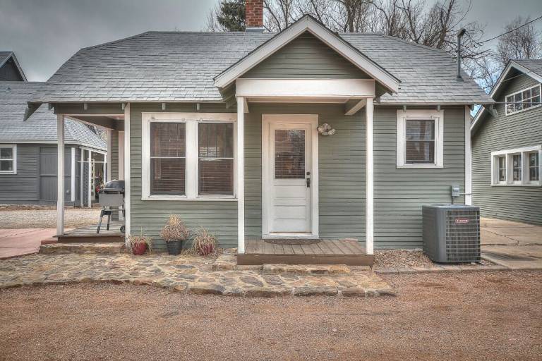 Cottage Colorado Springs