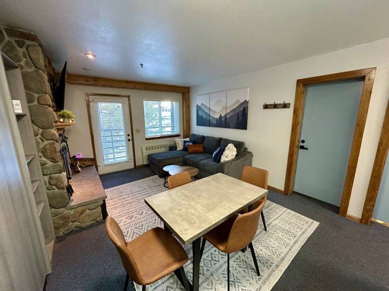 Condo  Kirkwood