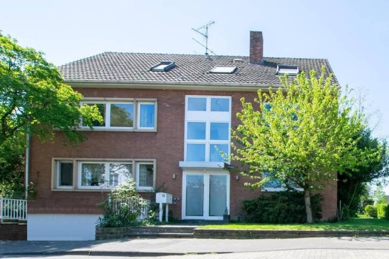 House Düsseldorf-Lohausen