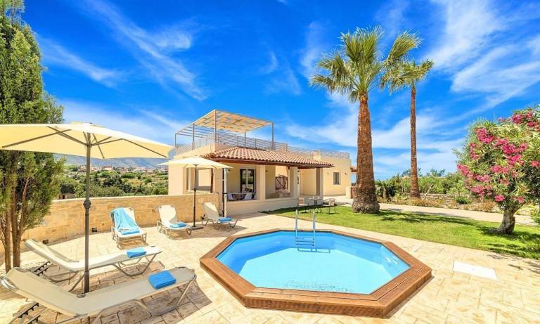 Charmantes Ferienhaus in Lappei mit Privatem Pool