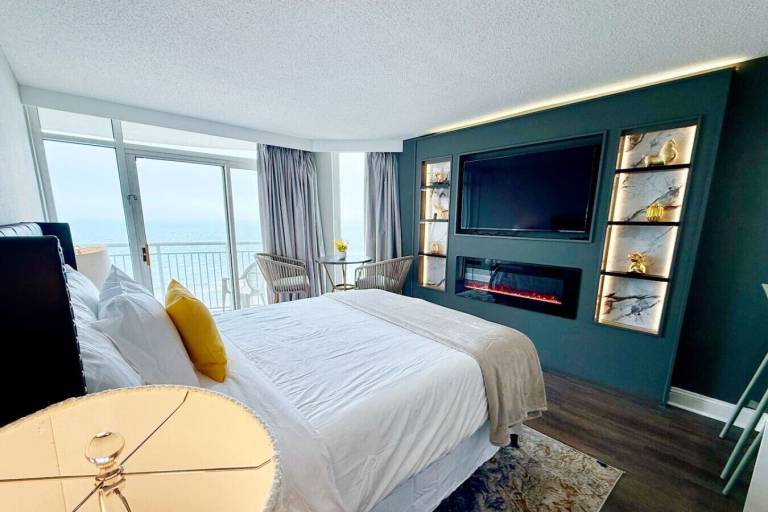 Apartment Family Kingdom Amusement Park