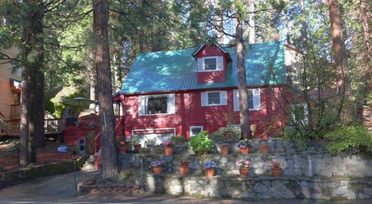 Bed and breakfast  Shaver Lake