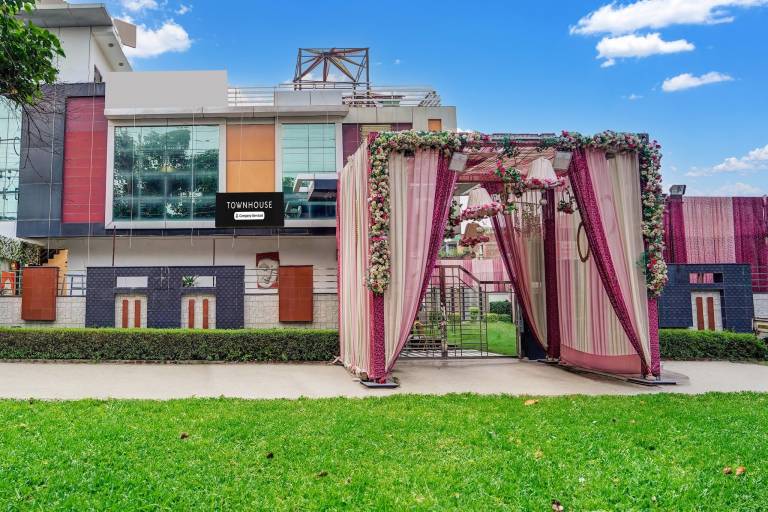 Super Townhouse Keshavpuram formerly Shree Pushpraj
