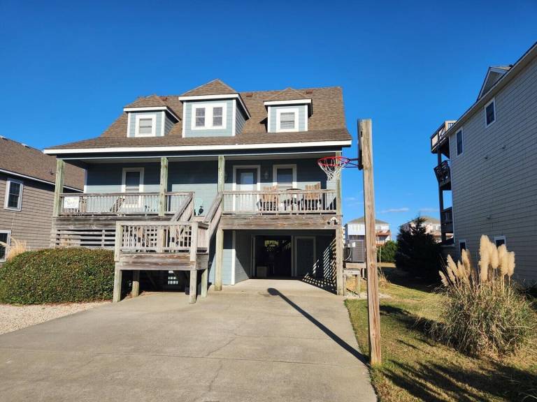 House Kitty Hawk