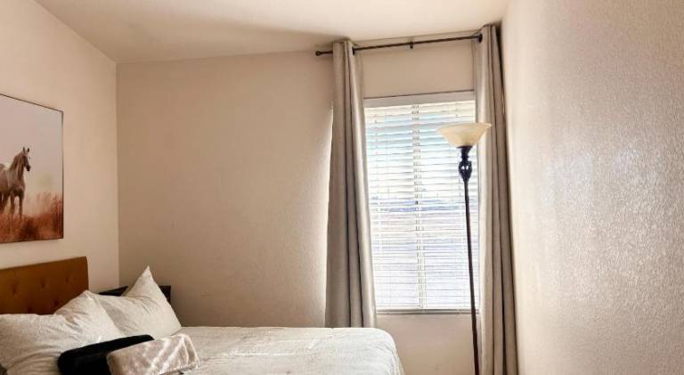 Bed and breakfast  Hemet