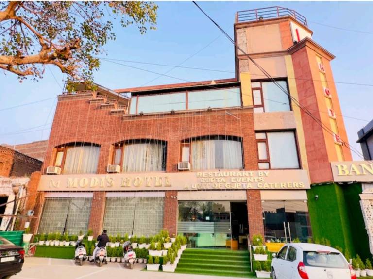 MODI HOTEL AND RESORT