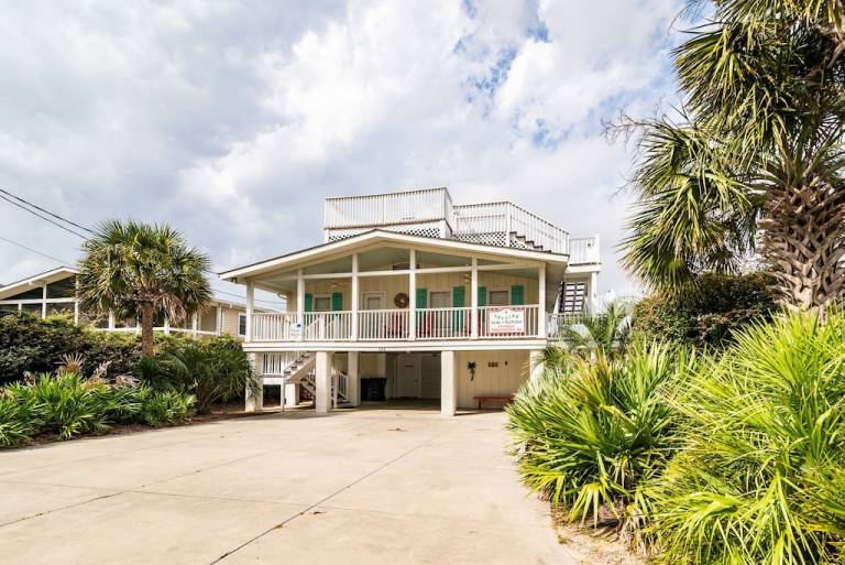 House  Litchfield Beach