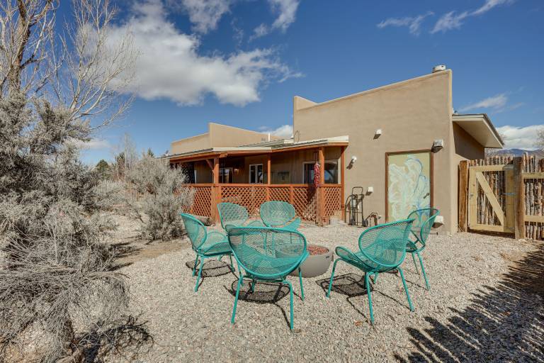 House  Taos