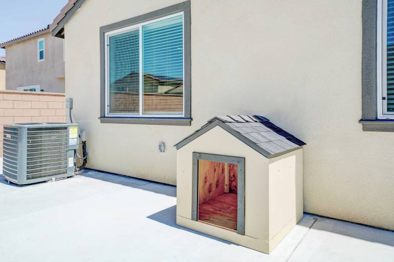 House Victorville