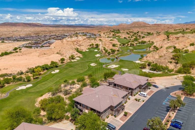 Condo  Mesquite