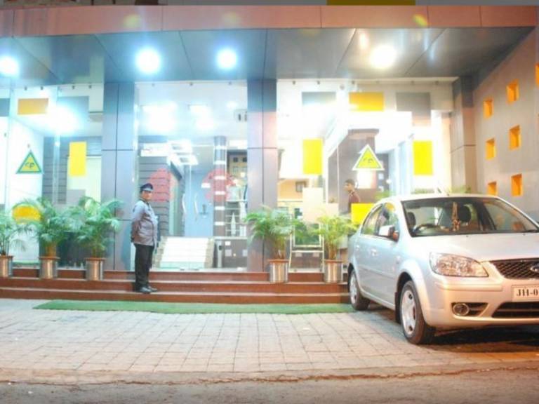Hotel Crystal Residency