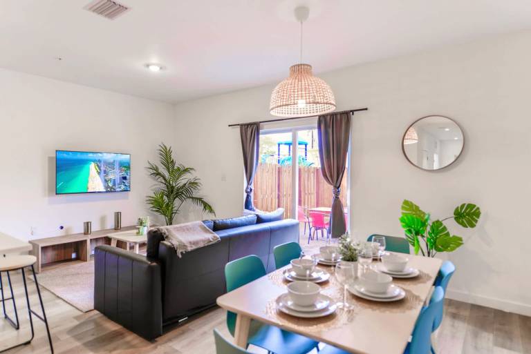 Spacious Miami Townhouse W Free Parking