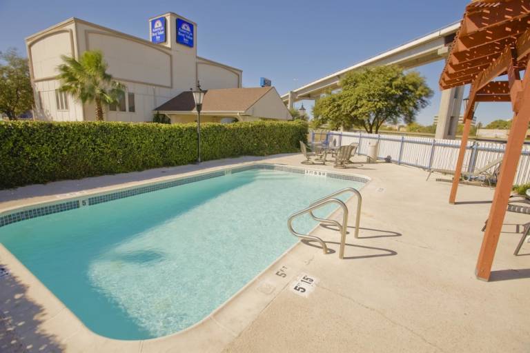 Motel North Loop