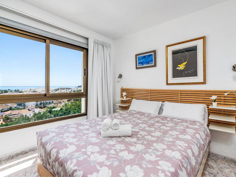 Children-friendly rental apartment with pool & garden | Sea view | Close to the beach - 4