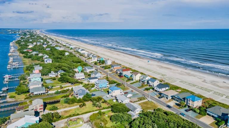 House  Topsail Beach