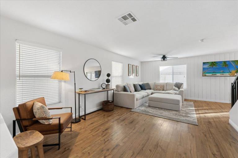 House Silver Crossing