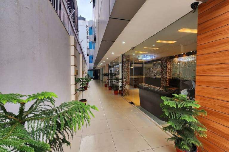 Hotel Lee International