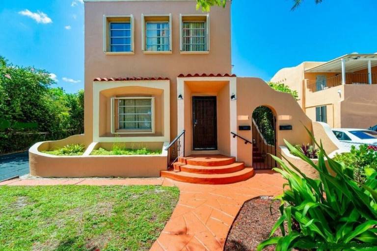 Apartment  Coconut Grove