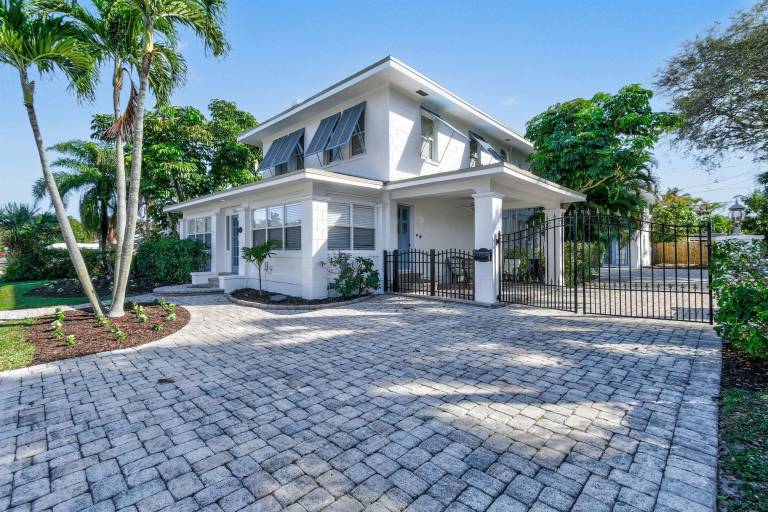 House Singer Island