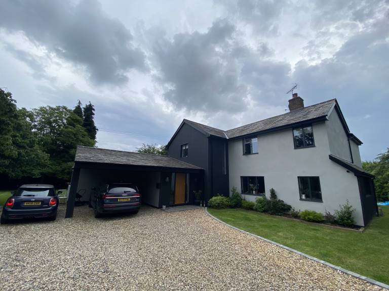 Spacious house in the Herts Essex countryside