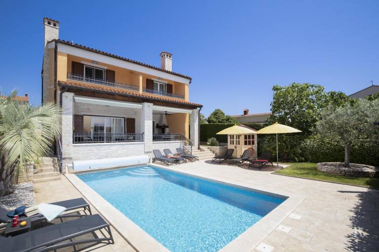 260 m² Ferienhaus