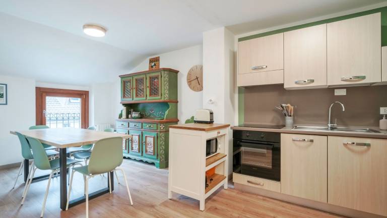 Square Apartment