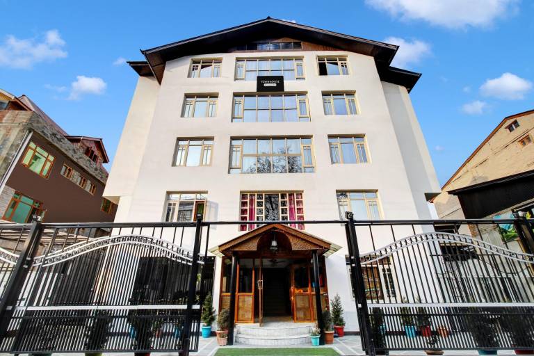 Townhouse Rajbagh Formerly Hotel Modern 2