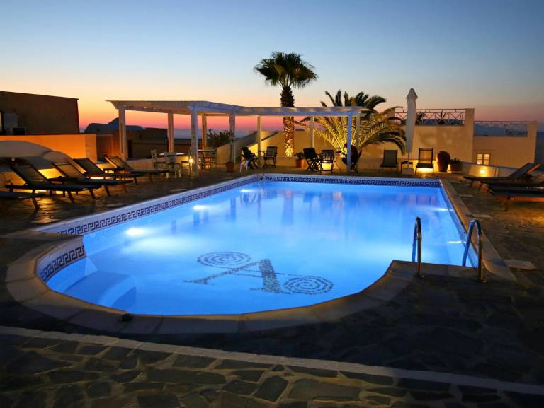 Serviced apartment Santorini